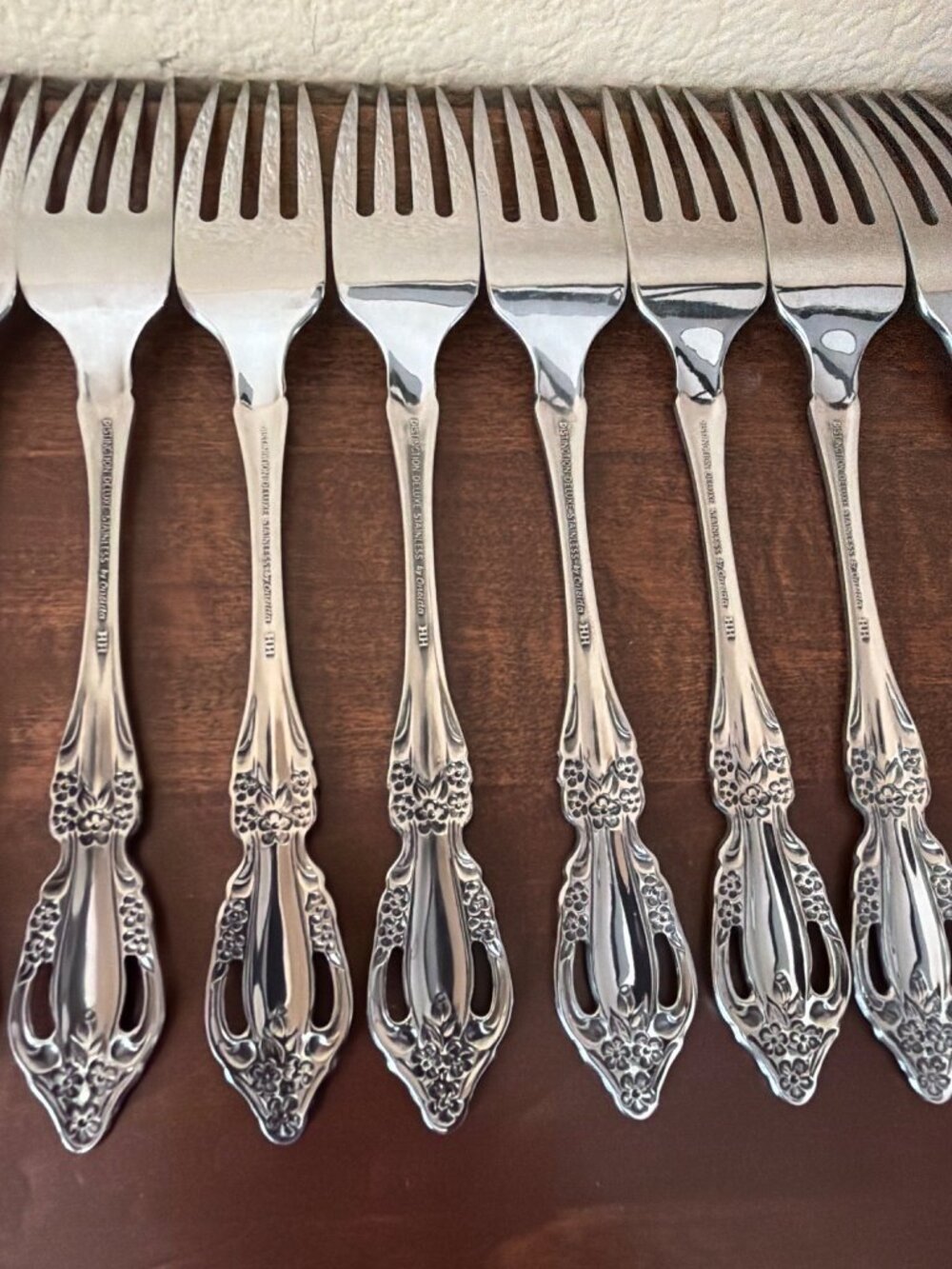 Set of 12 Oneida Distinction Deluxe HH Raphael Stainless Dinner Forks 7.25" Repl - Picture 16 of 16
